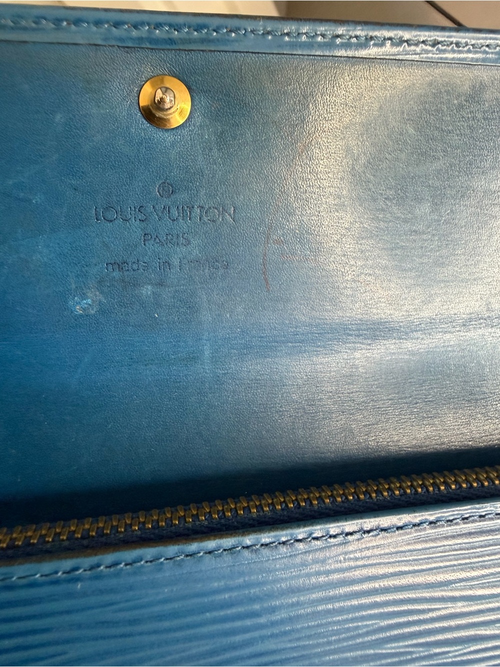 Louis Vuitton Toledo Blue Epi Leather Sarah Wallet - Picture 9 of 15